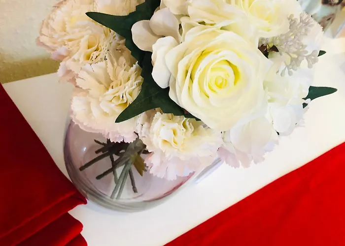 Dompanorama Der Weisse Pfau Fuer 2-4pers דירה